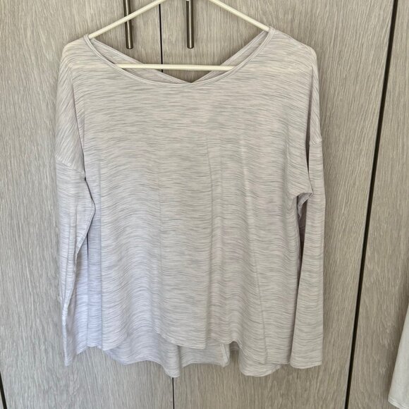 Lululemon Back Into It Long Sleeve in Space Dye / Ice Grey / Alpine White Size 8 - Picture 2 of 7